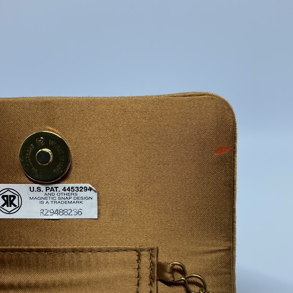 Amanda Smith Gold Mesh Clutch Purse - Picture 8 of 8